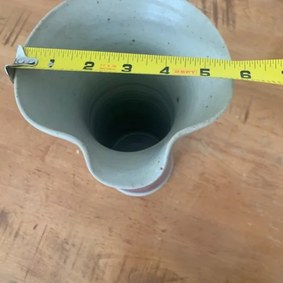 Handmade iris vase - Picture 6 of 6